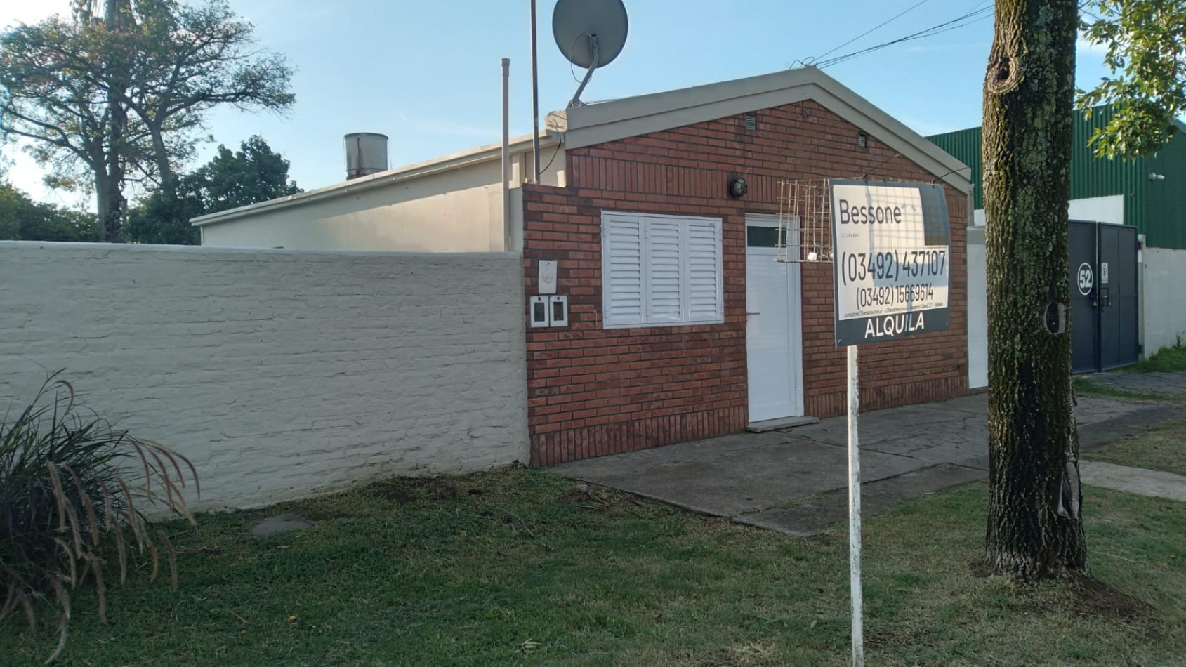 SE ALQUILA CASA EN BARRIO VILLA DEL PARQUE