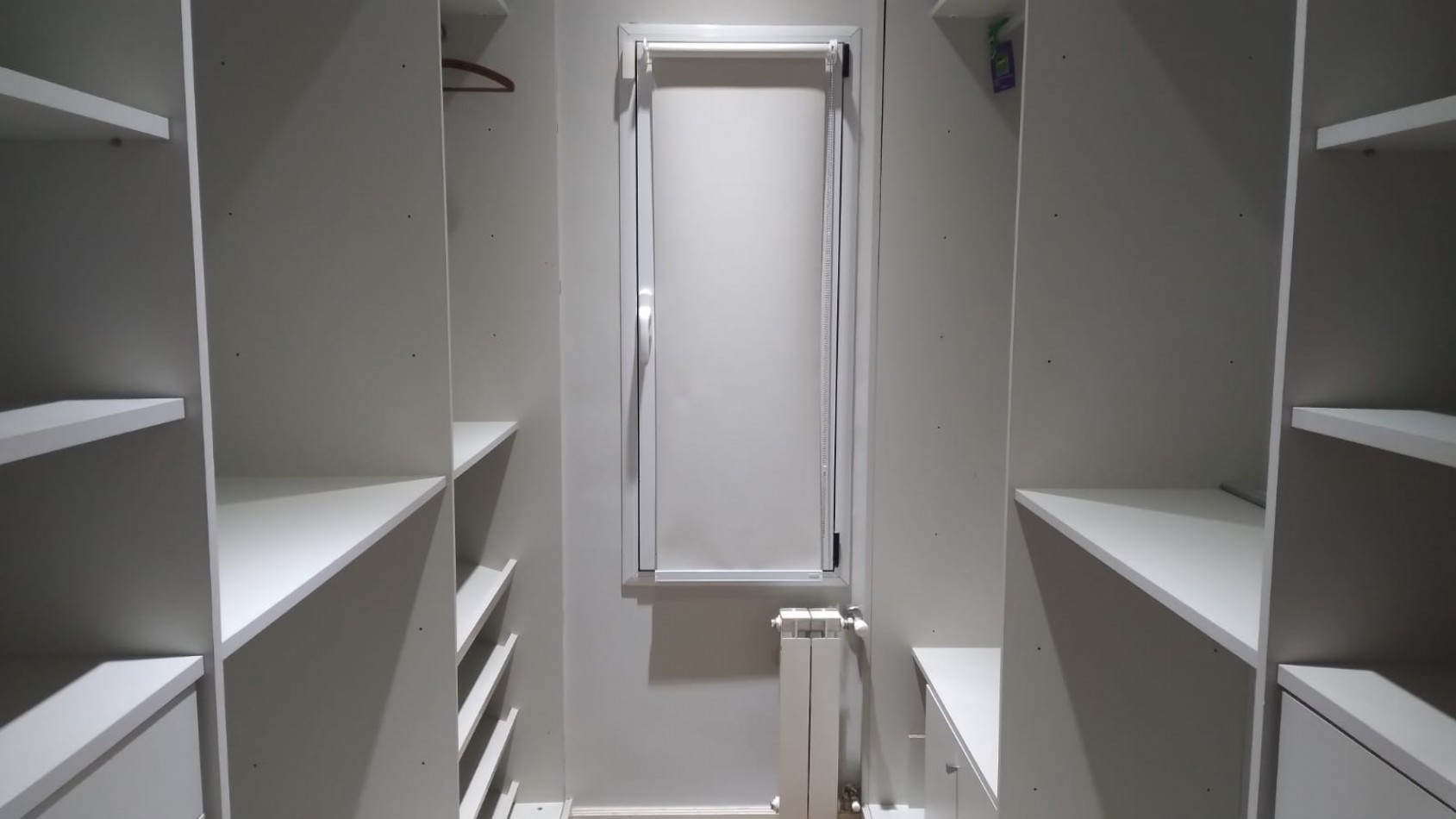 SE ALQUILA EXCELENTE CASA DE 3 DORMITORIOS EN BARRIO PIZZURNO