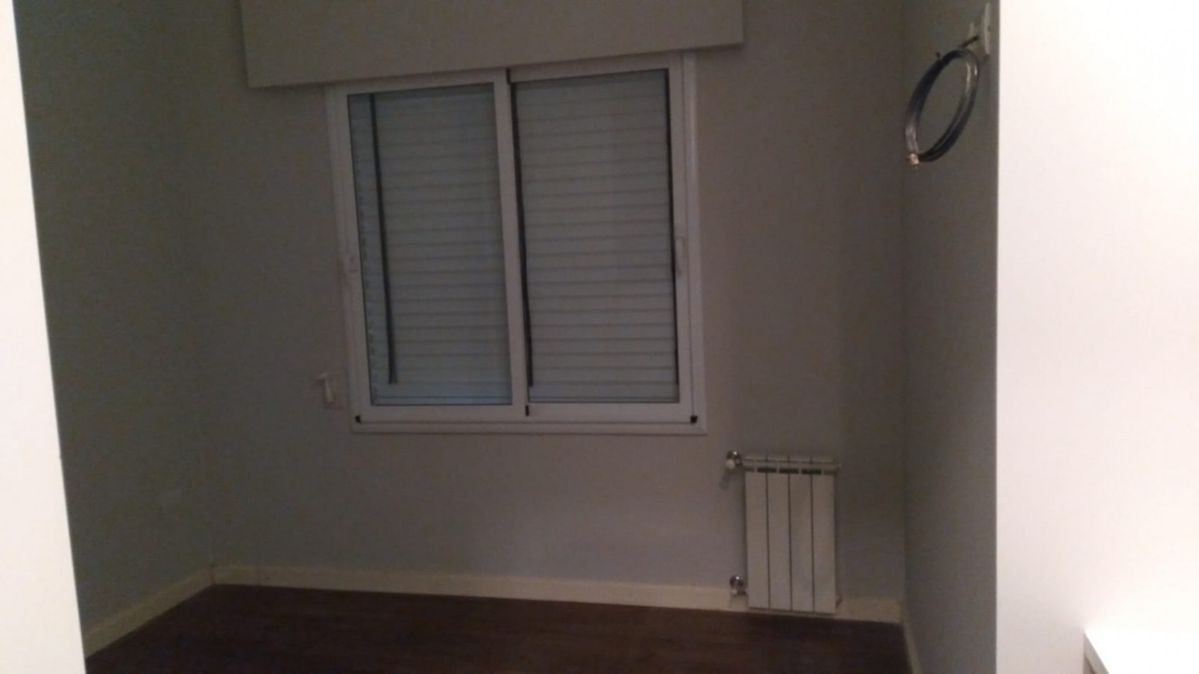 SE ALQUILA EXCELENTE CASA DE 3 DORMITORIOS EN BARRIO PIZZURNO