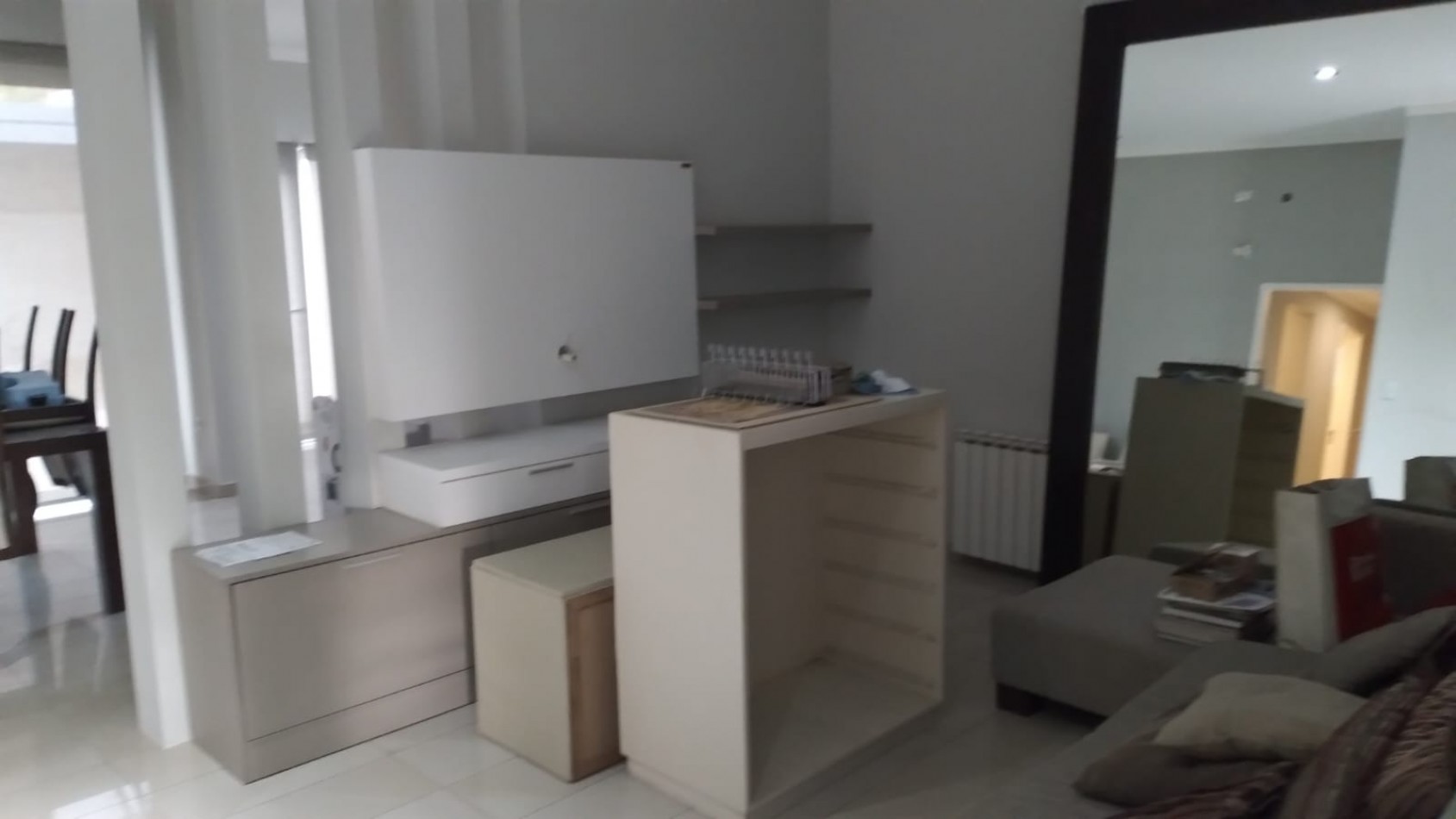 SE ALQUILA EXCELENTE CASA DE 3 DORMITORIOS EN BARRIO PIZZURNO