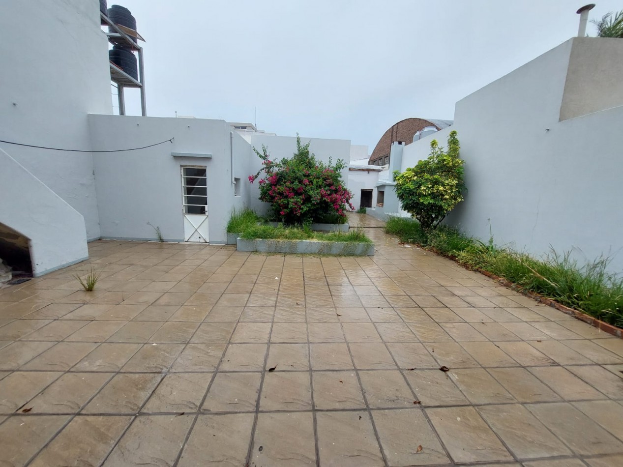SE ALQUILA CASA CENTRICA EN RAFAELA