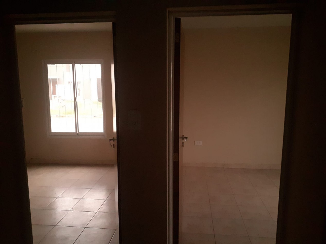 SE ALQUILA CASA EN BARRIO LA CAÑADA