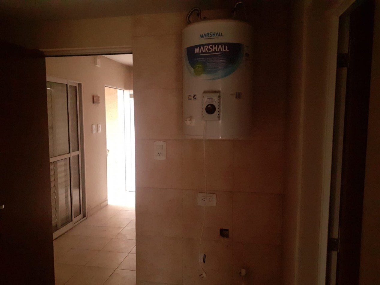 SE ALQUILA CASA EN BARRIO LA CAÑADA