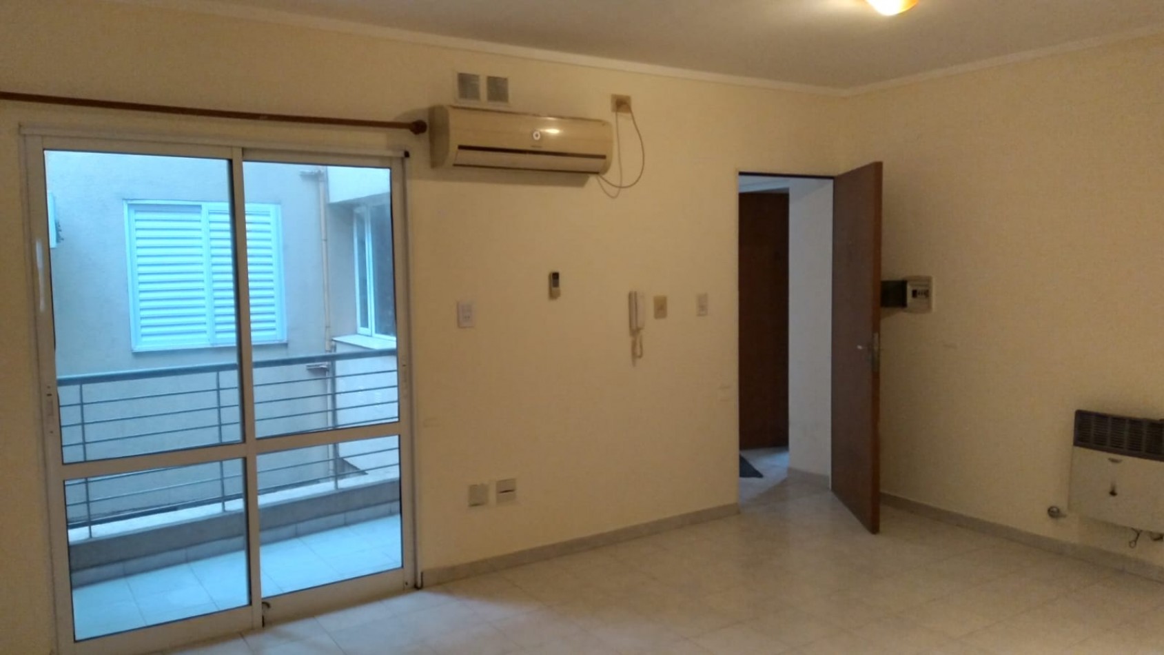 SE ALQUILA DPTO 2 DORM CENTRICO