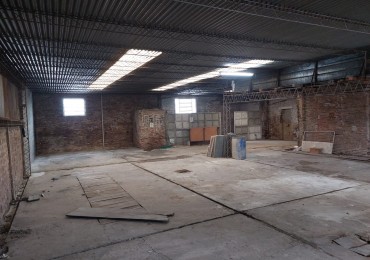 SE ALQUILA GALPON EN BARRIO VILLA ROSAS