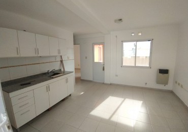 SE ALQUILA DEPTO CERCANO A UNIVERSIDAD