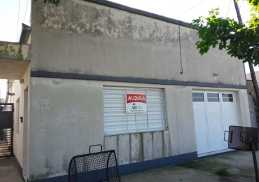 SE ALQUILA DPTO 1 DORM CON COCHERA