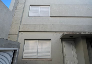 SE ALQUILA MUY LINDO DPTO DE 2 DORM