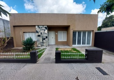SE ALQUILA MUY LINDA CASA EN BARRIO MOSCONI